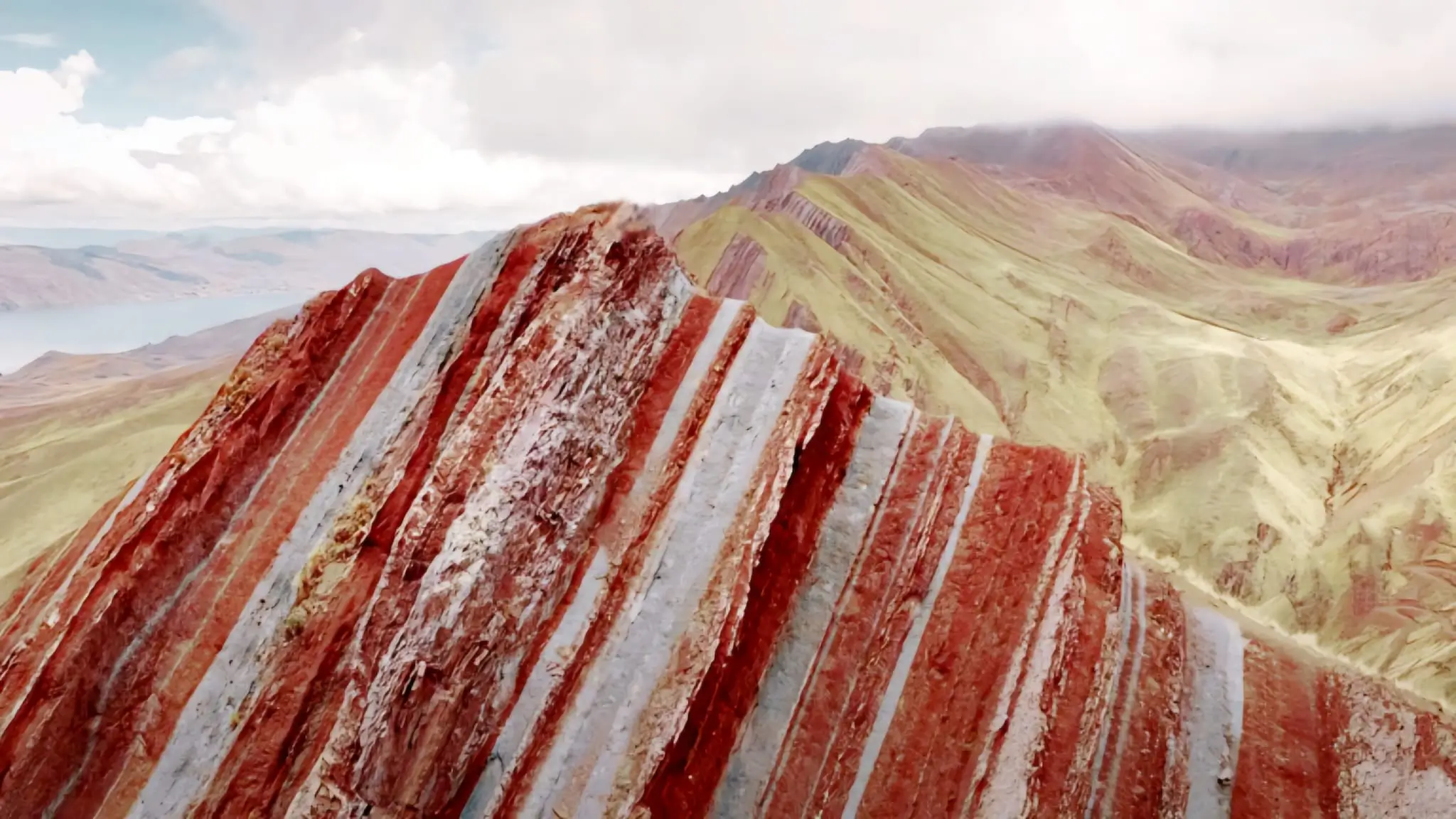 Pallay Punchu Montagna Arcobaleno