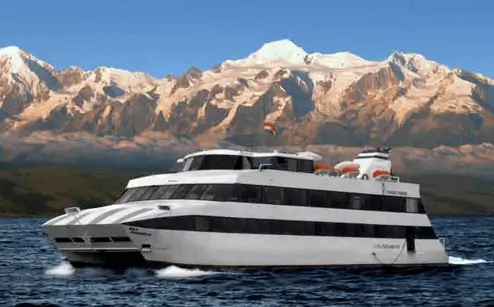 푸노, 코파카바나, 선 아일랜드 카타마란 투어 라 파스